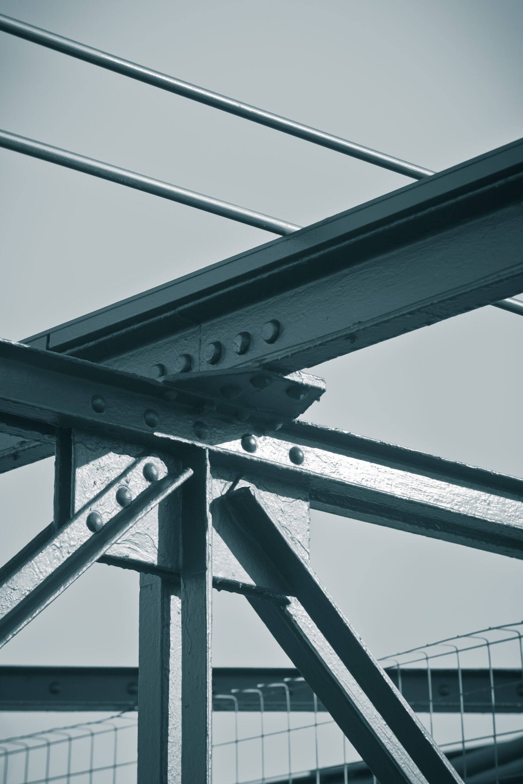 Bridge frame closeup